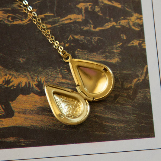Vintage Medium Teardrop Locket Necklace