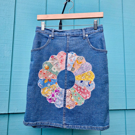 The Gardenia Vintage Skirt - Upcycled with Vintage skirt with Dresden Plate Patches