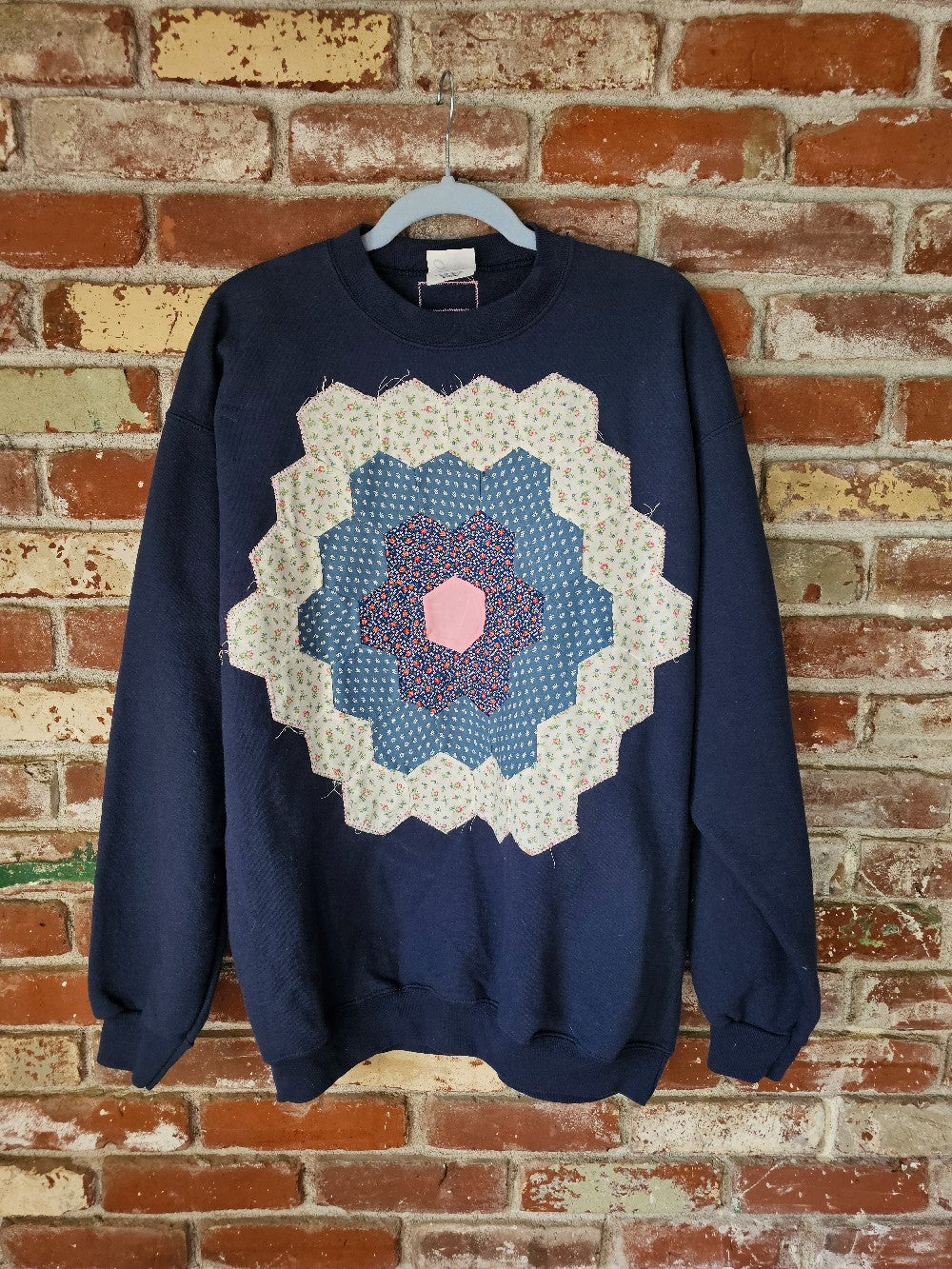 The "Gianna" Crewneck - Navy Grandmother's Flower Garden Crewneck|7
