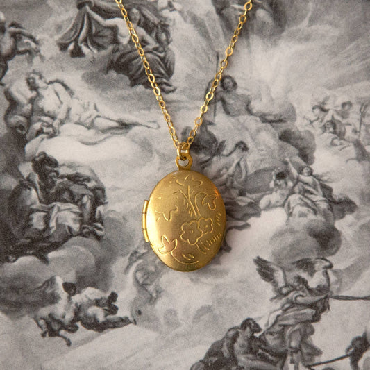 Vintage Medium Oval Locket Necklace (Floral)