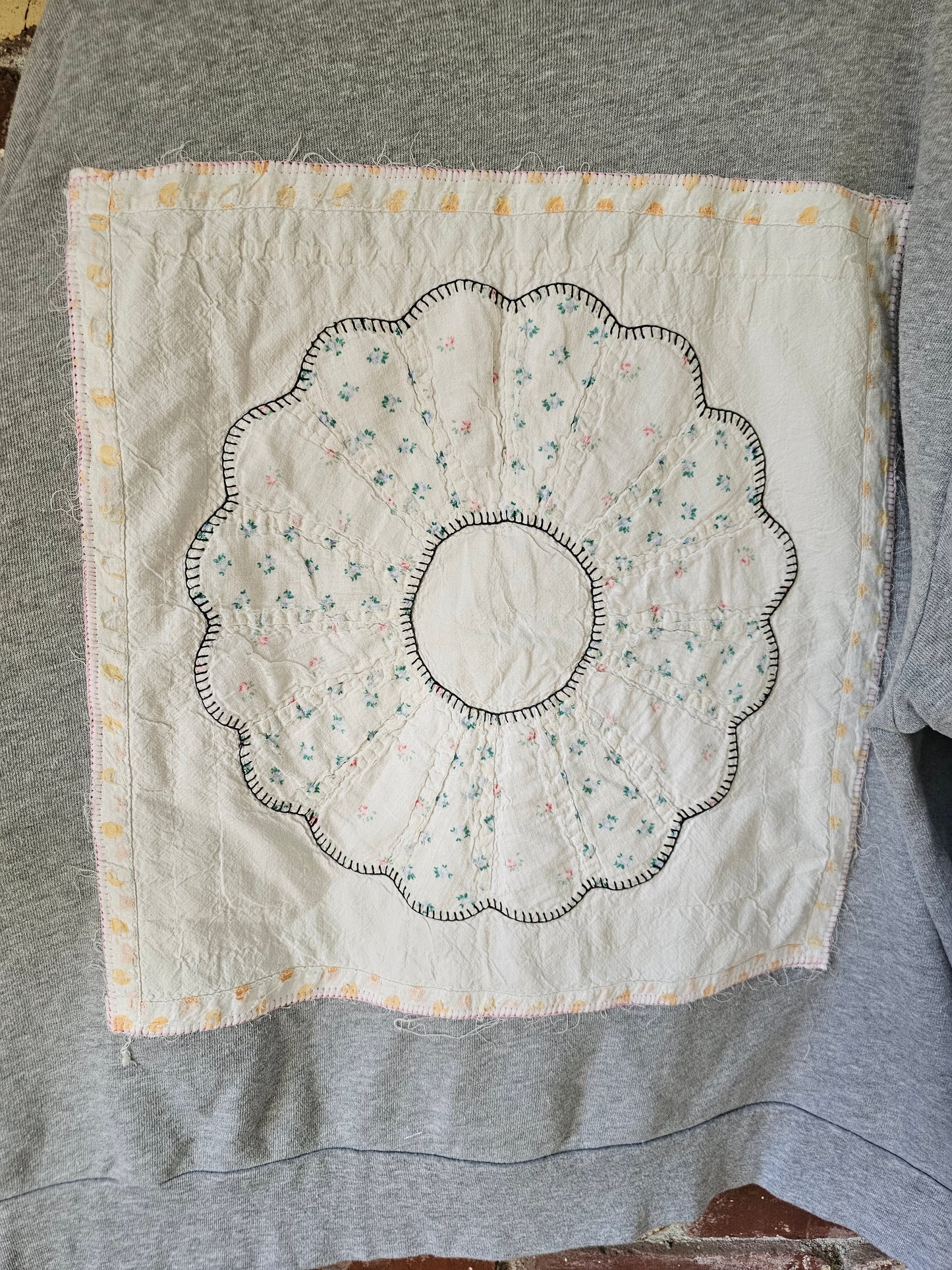 The "Lucky" Crewneck - Gray Crewneck with White Floral Dresden Plate