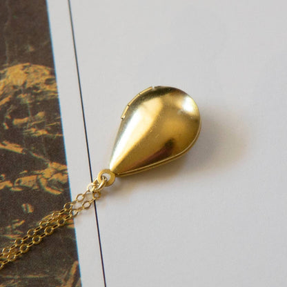 Vintage Medium Teardrop Locket Necklace