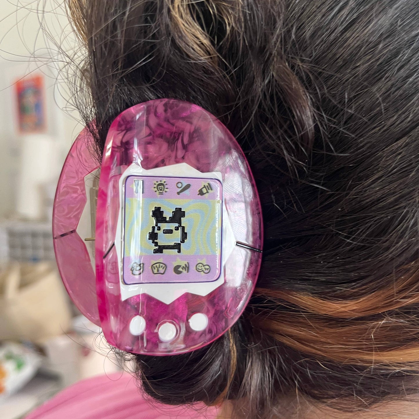 Tamagotchi Hair Claw