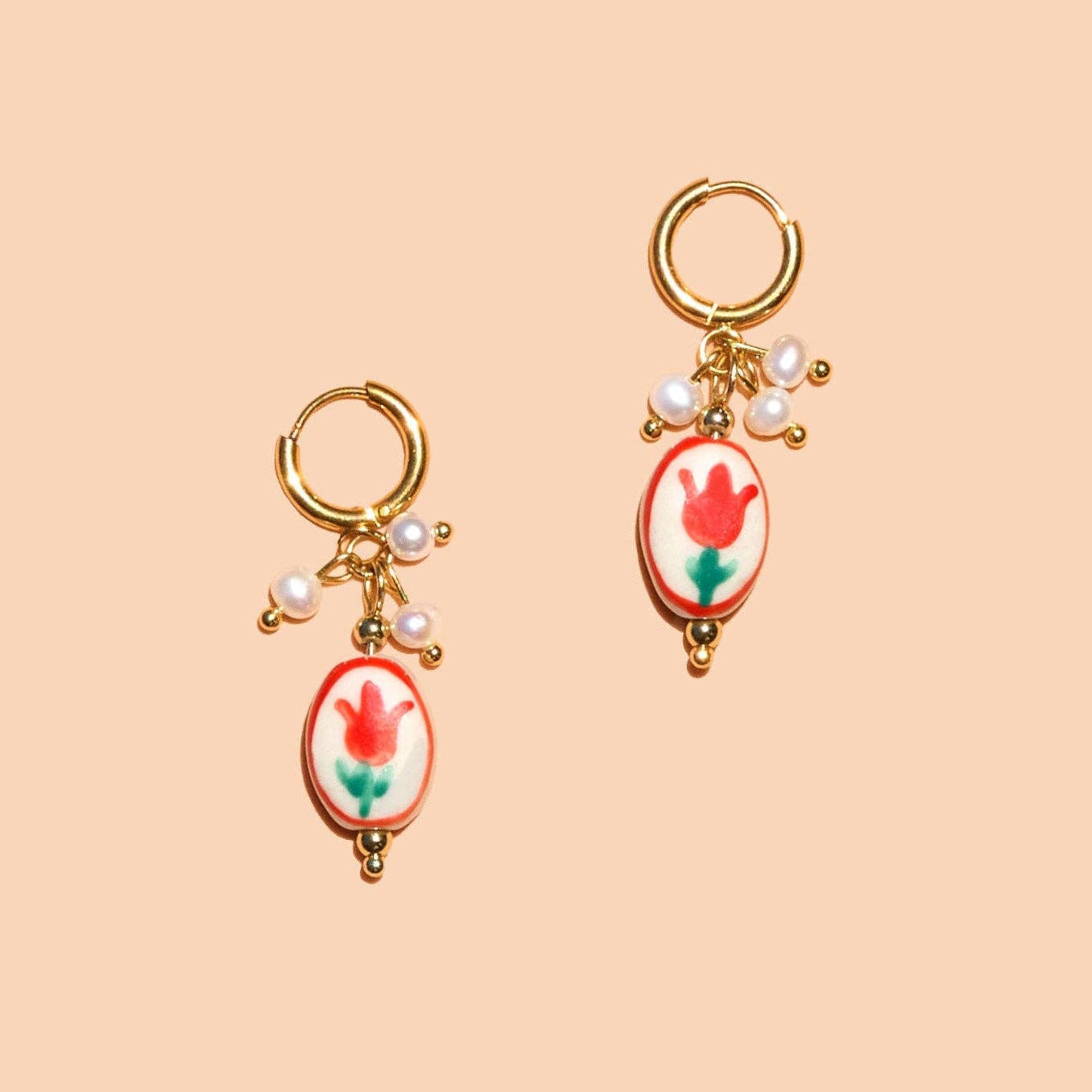 Sweet Tulip Hoop - 18K Gold Plated