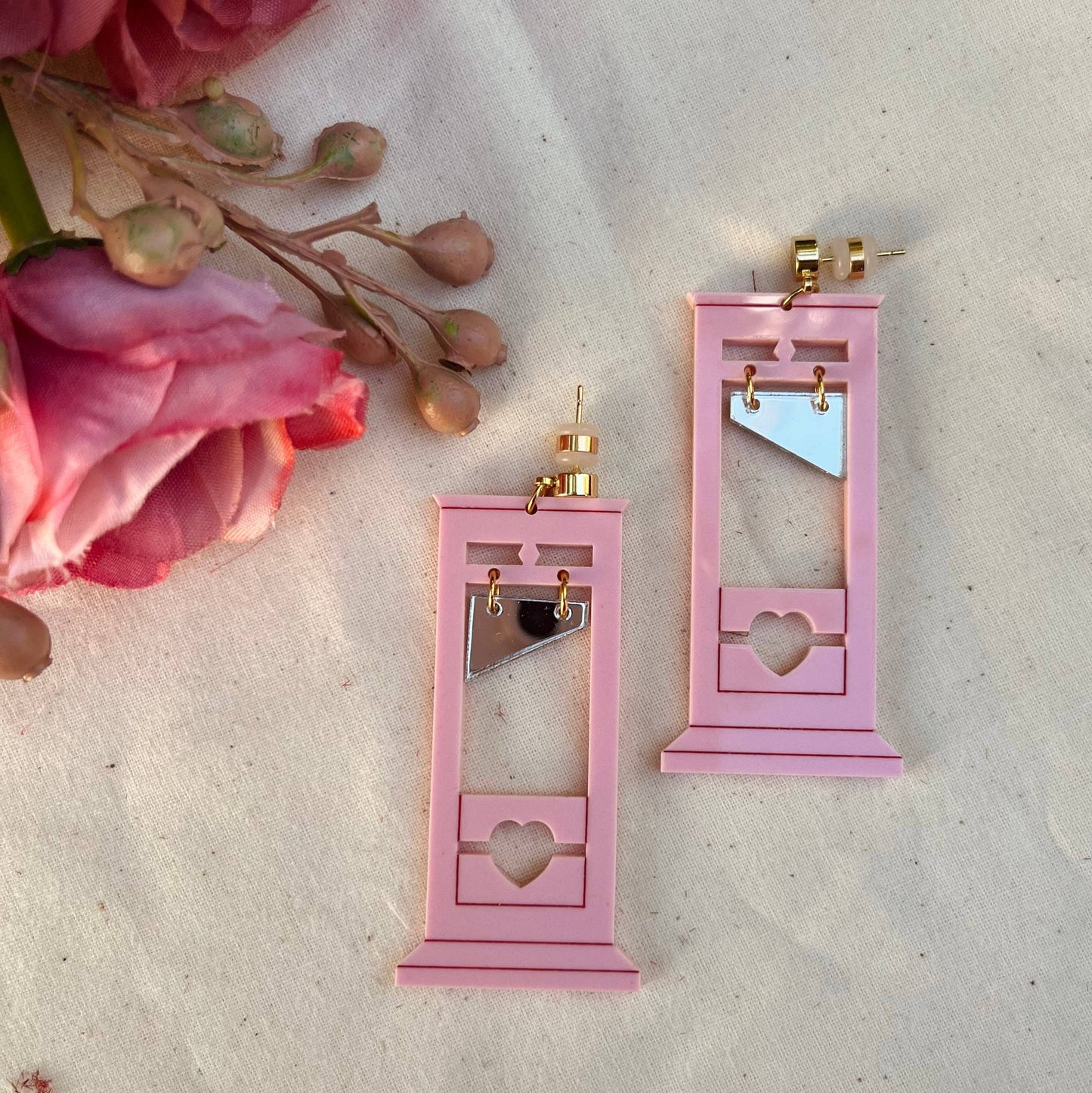 Sweetheart Guillotine Earrings