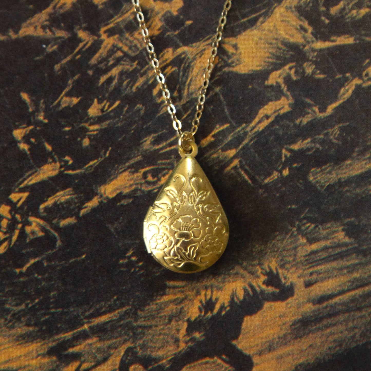 Vintage Medium Teardrop Locket Necklace