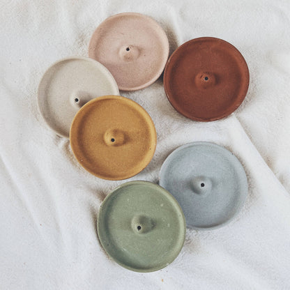 Simple incense holder